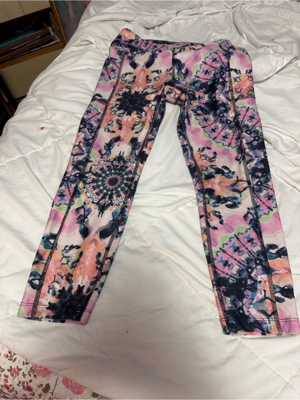 Eagle Feather Pink Hit Pant Yoga
